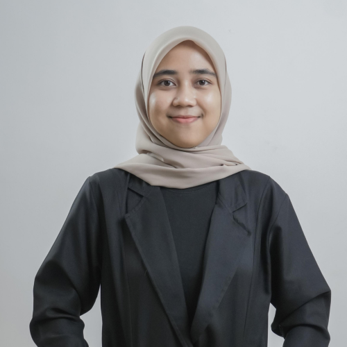 Trainer Sekolah Bisnis Laundry Nining Mauiddatul Hasanah